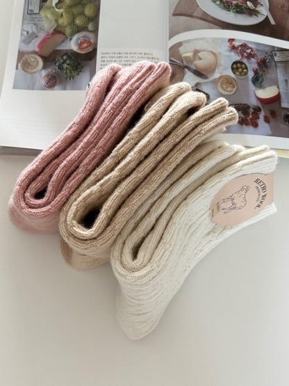 Retro Wool Cable Socks