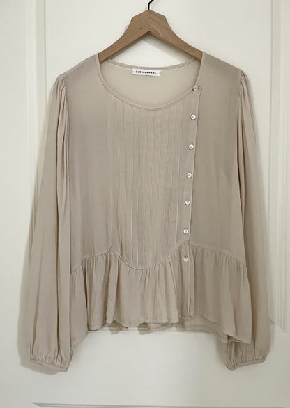 Kloe Crinkle Blouse - 1 cream left