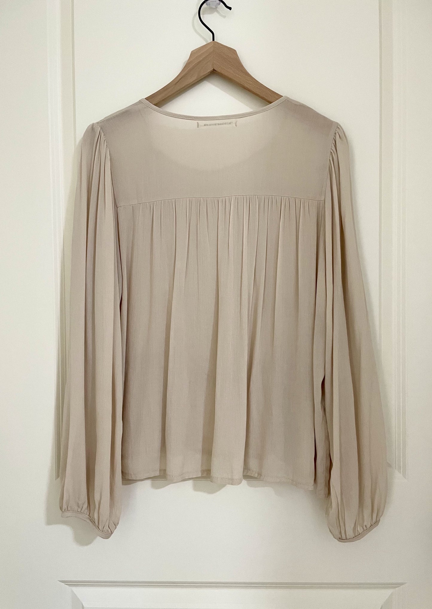 Kloe Crinkle Blouse - 1 cream left