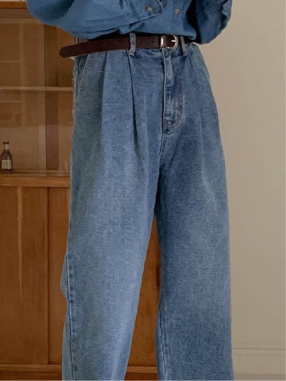 Pleats Front Mom Jeans - Wide Barrel Legs