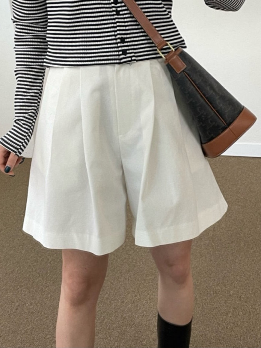 Cotton Pleated shorts