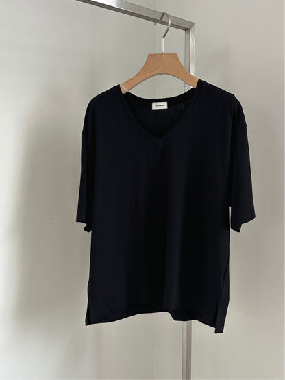 Soft V-neck T-shirt